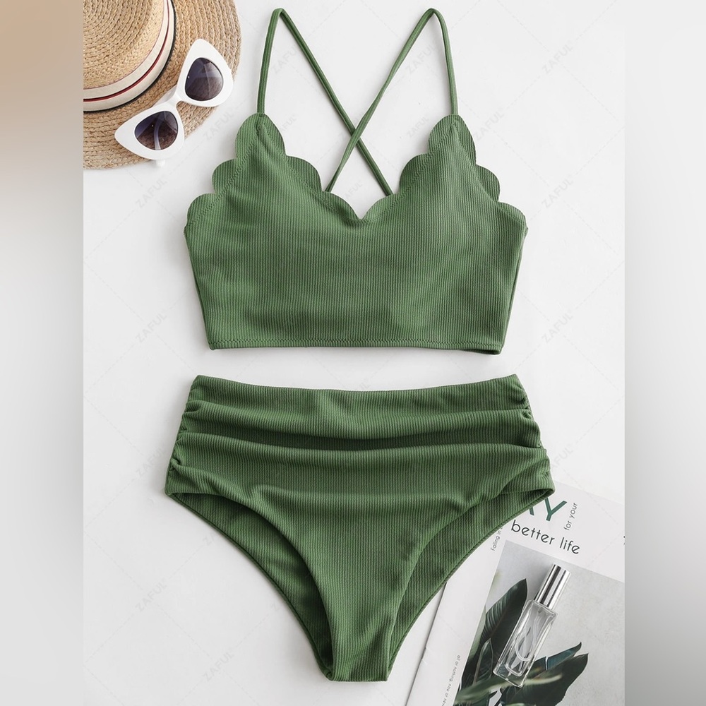 •Zaful• Ribbed Scalloped Tankini Swimsuit